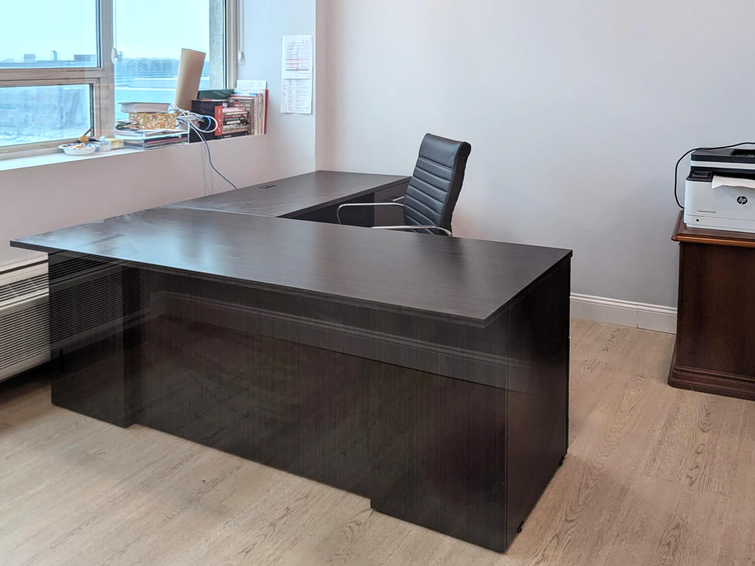 NY office furniture gospe2mjmp 121124 Desks 1